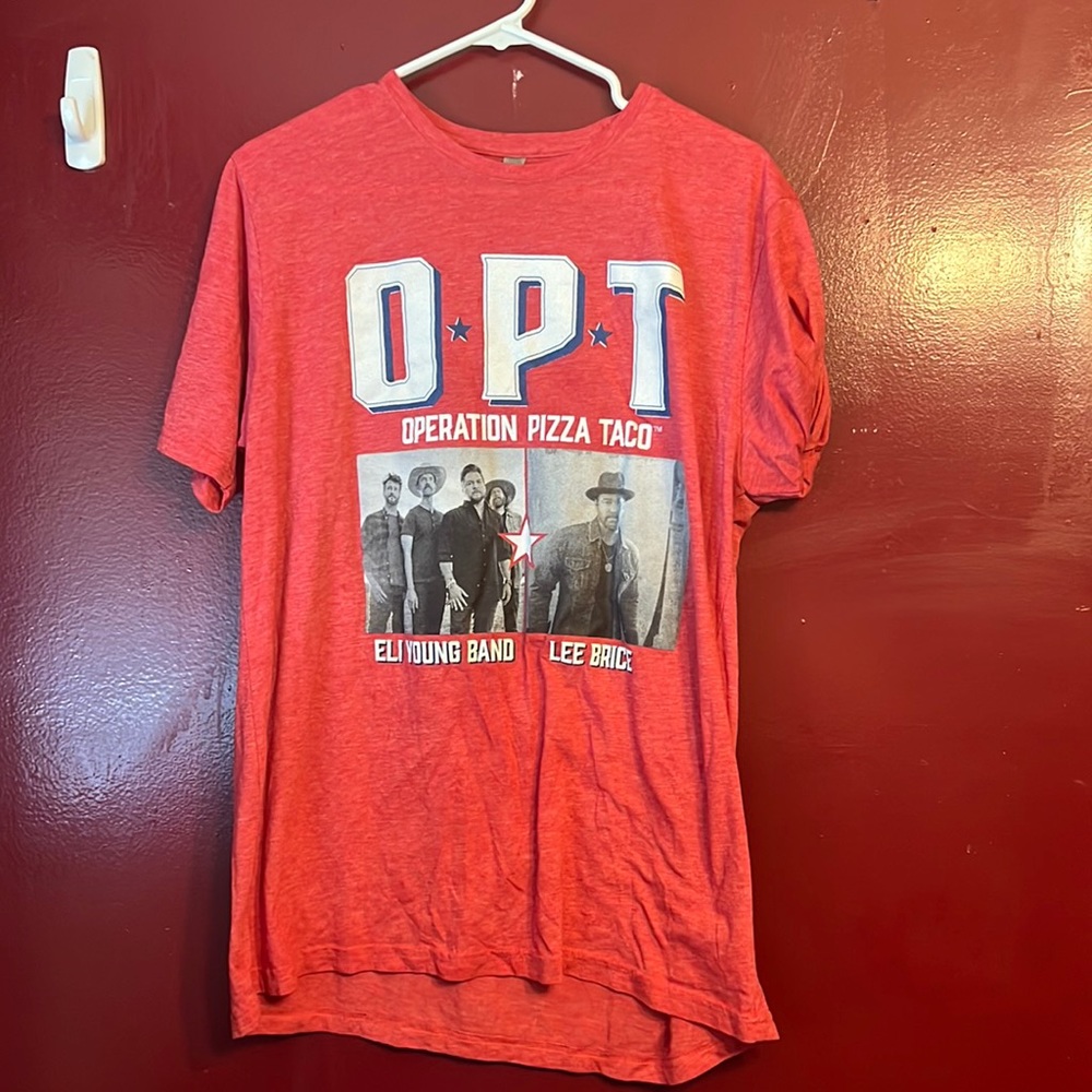 size XL red shirt